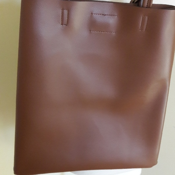 Calvin Klein Shoulder Bag - Picture 4 of 6